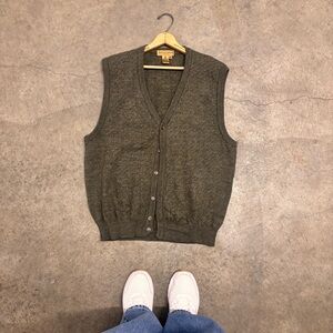 Olive Green 100% Wool Sweater Vest - Size XL/ Fits Like Large